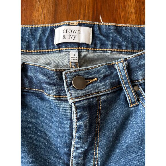 Crown & Ivy Women's Cropped Embroidered Hem Tassel Jeans Size 8 - Picture 5 of 6